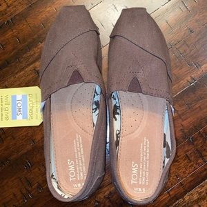 Toms brown size 8.5